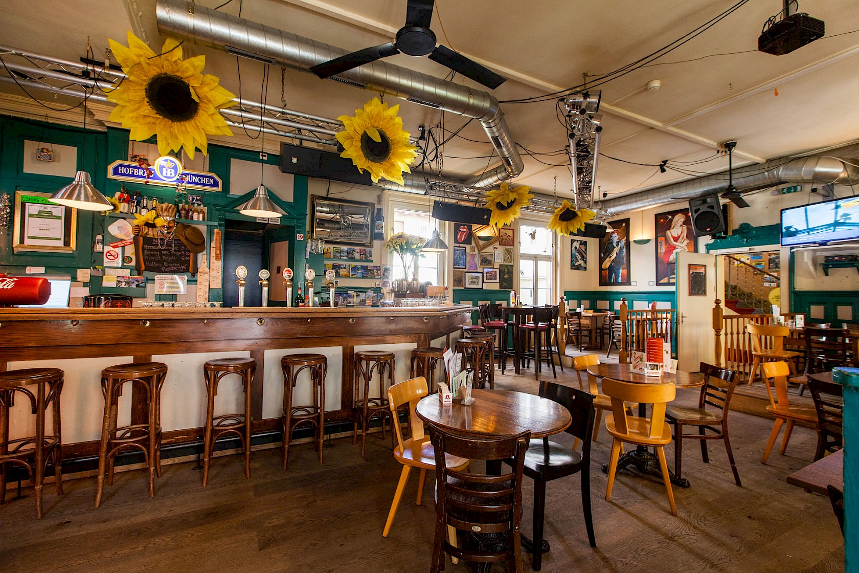 Brasserie 17 Galerie